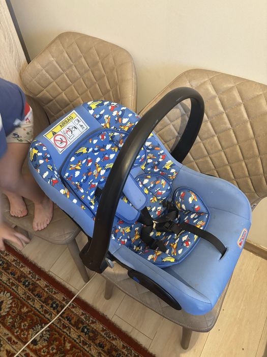 Продам детское авто кресло