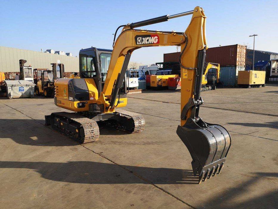 Excavator XCMG XE55DDA  6 Tone, AC  220 ore an 2022  15999Euro + TVA