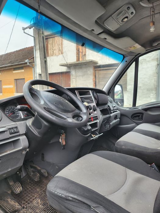 Vând Iveco Daily
