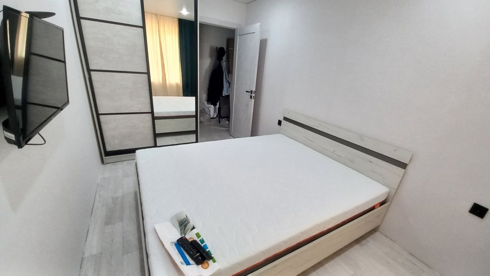 Продам  3х комнатную  в мжк