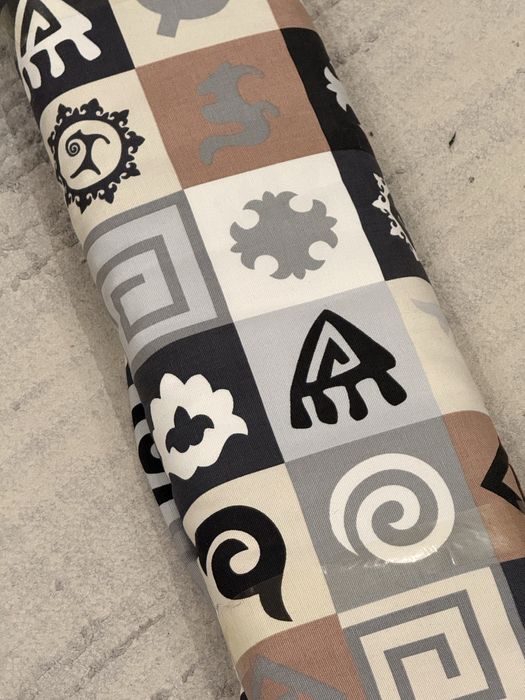 Материал Дак с национальными узорами