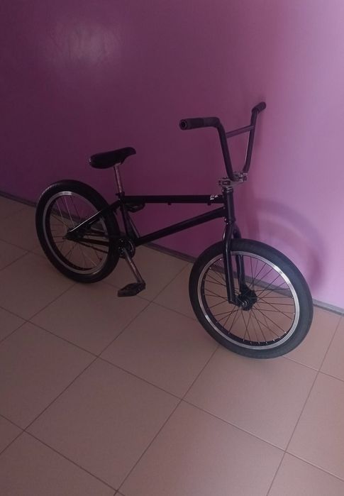 Продам велосипед BMX.