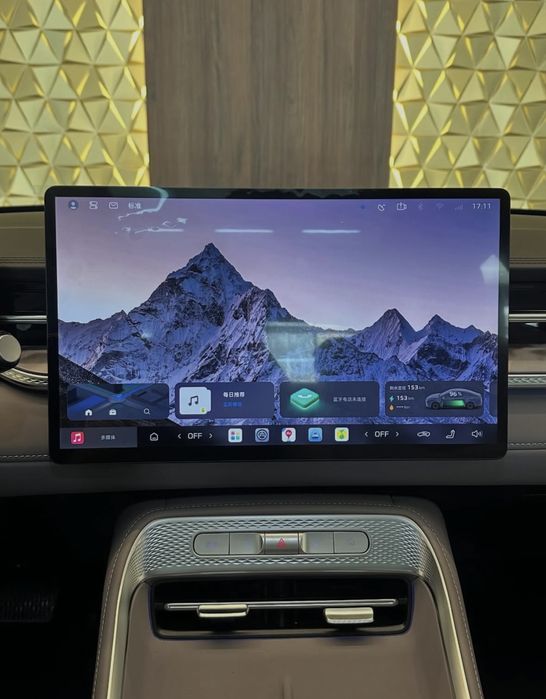 Roewe M7 Full 2000км