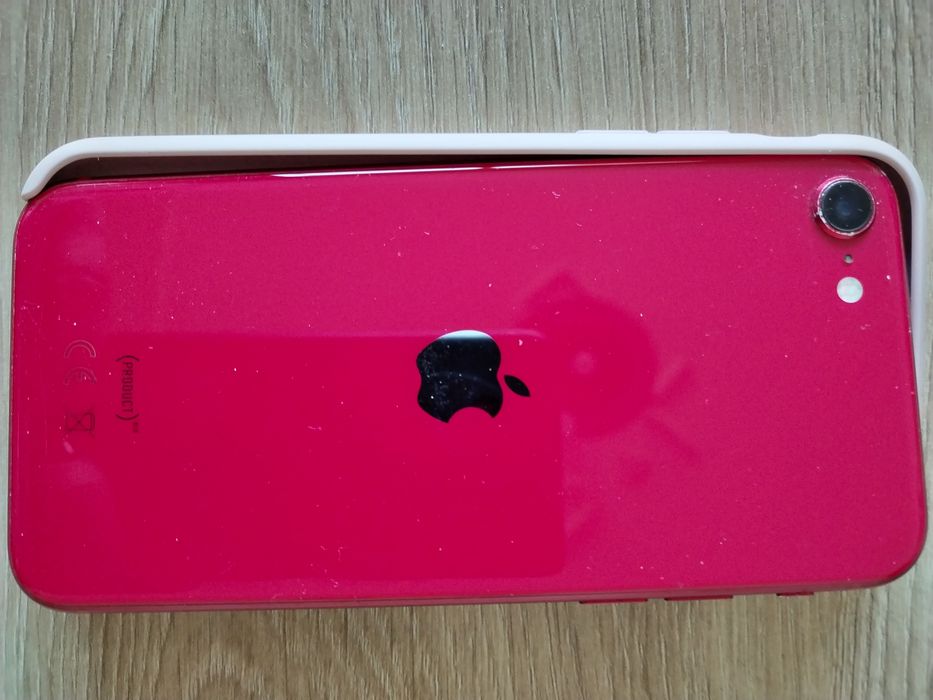 Apple iPhone SE 2020 64GB, 100 % батерия
