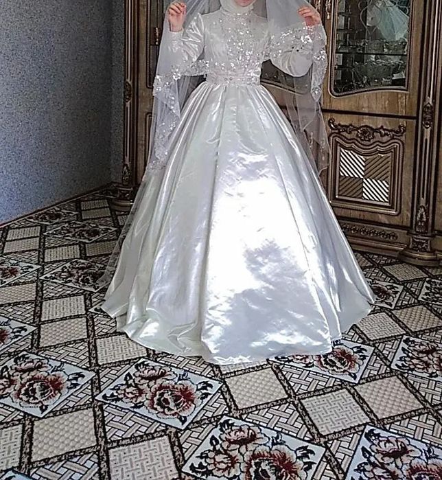 Fata koʻylak, judayam chiroyli boʻlgan kelin koʻylak