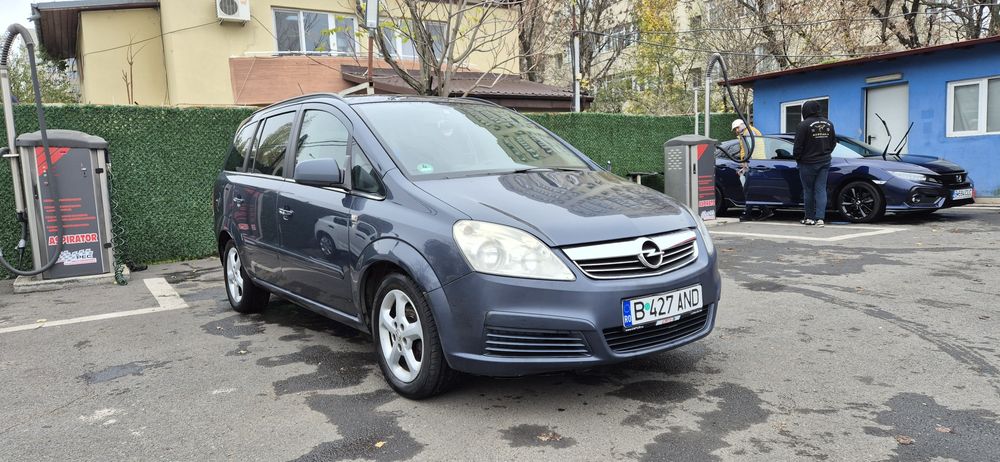 Opel Zafira B 2011 euro 5 GPL 7 locuri Bucuresti