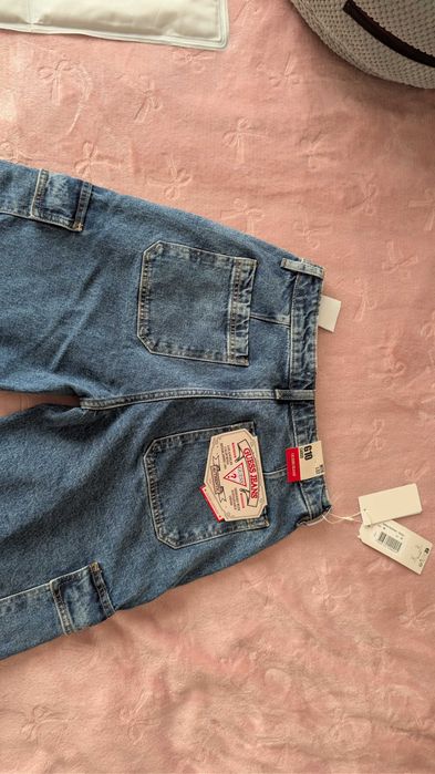 Нови дънки Guess