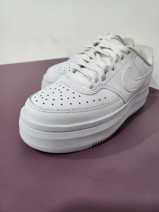 Сникърси на платформа, Nike Court Vision ALTA 38.5, 139 лв.