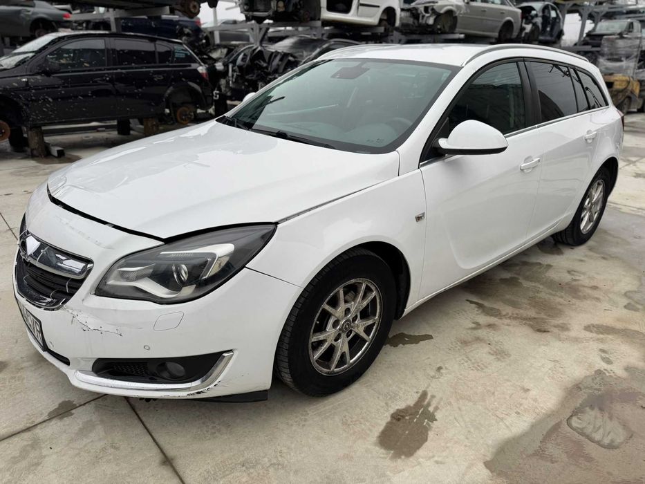 Opel Insignia facelift tourer 2015 2.0 automat avariat lovit avariate