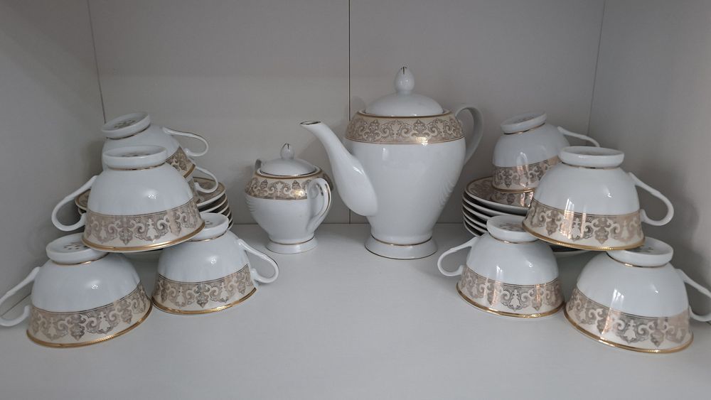 Столовый сервиз на 12 персон