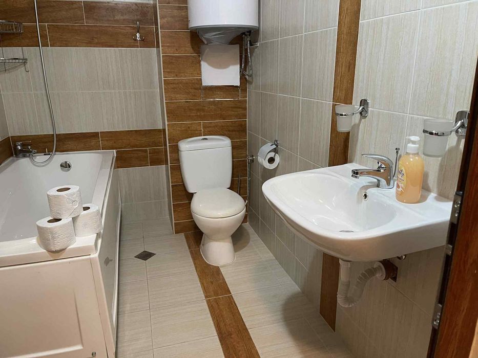 Дава се под наем Двустаен апартамент в Бяла - 50 кв.м за 280.5 € - Снимка #11