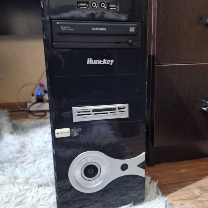 Компьютер последняя версия ос logycom, все нужное в комплекте