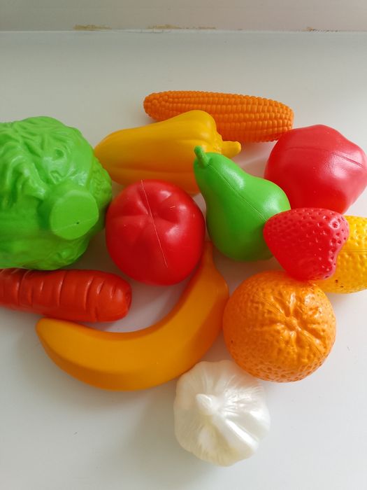 Игрушки разные..