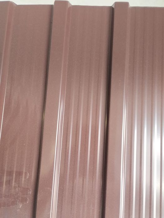 Vând tabla cutata color 02 pn la 05