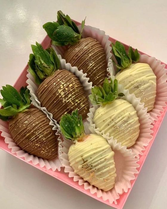 Продам клубнику шоколаде