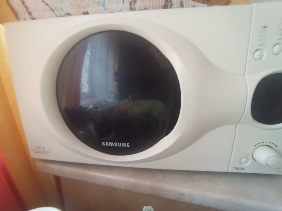 Продам микроволновку гриль