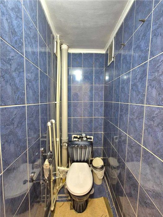 Продам 2 комн квартиру у/план. на пр.Металлургов