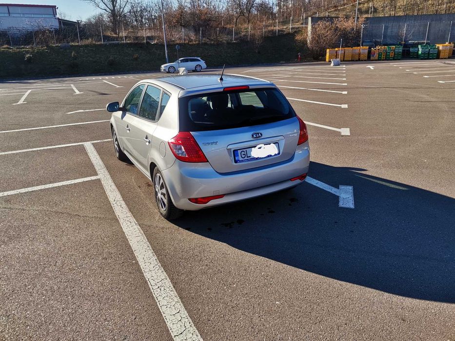 KIA Ceed 2010 — imagine 3