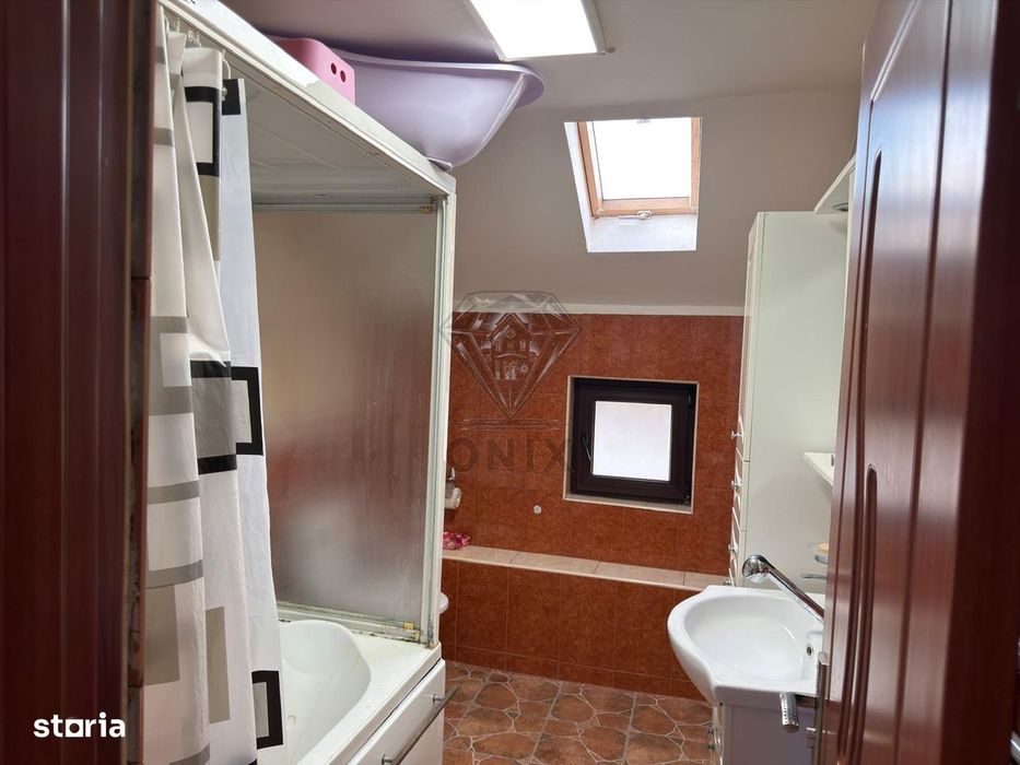 Casa  Strejnicu  5 Camere