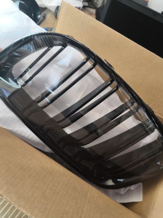 Бъбреци БМВ Ф07 5 GT Двойни Гланц BMW F07 GT Решетка