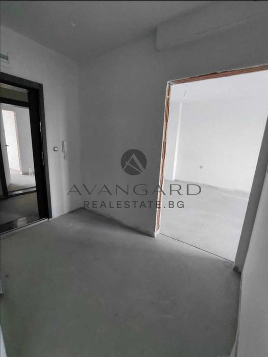 Продава се Тристаен апартамент в Пловдив, Остромила - 101 кв.м за 1818 €/кв.м - Снимка #7