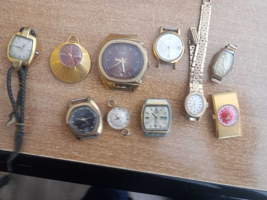 маркови ретро часовници