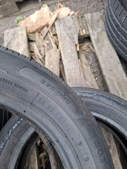 Vand 2 anvelope 165 65 15 serbing de vara