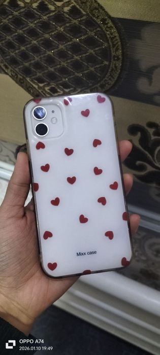 Iphone 11 , 2 ta chexol bonus