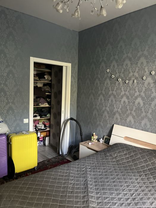 Продам 3х комнатную квартиру сталинка