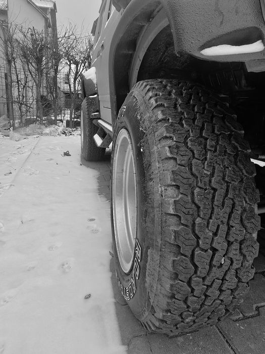 Jante aluminiu / cauciucuri 5x139.7 r15 samurai jimny vitara