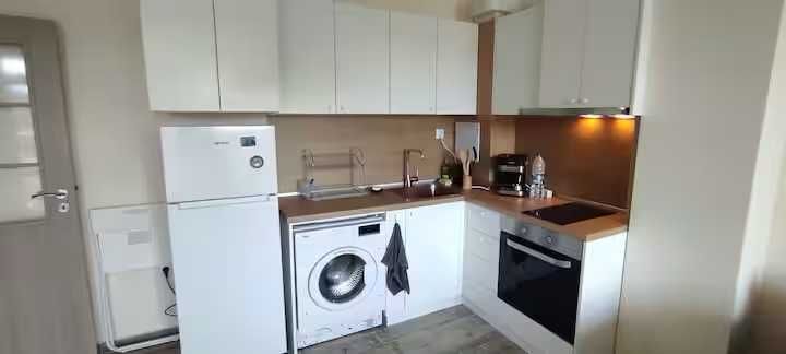 Дава се под наем Двустаен апартамент в Бургас, Сарафово - 60 кв.м за 425 € - Снимка #1