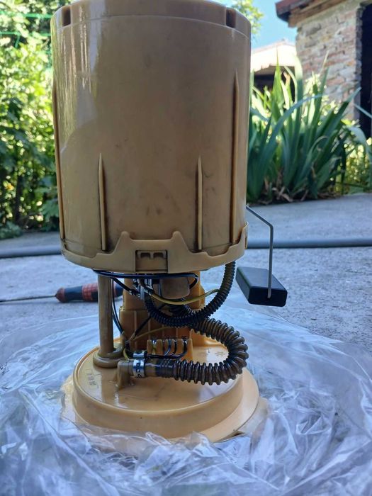 Горивна помпа за Volkswagen golf 5 tdi 105 коня