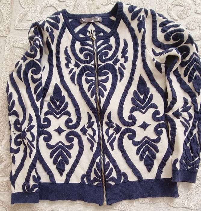 Продам пакет женской одежды