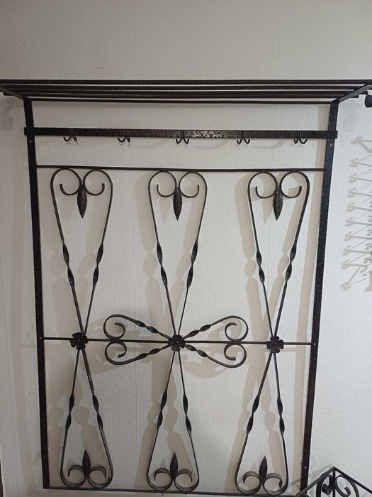 Портманто, ковано желязо