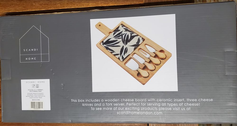 Set cuțite și tava branzeturi