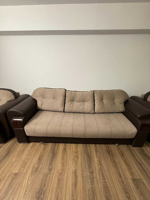 Set canapea + fotoliu – confortabile, stare foarte bună