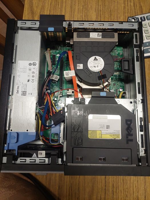Продавам Dell optiplex 390