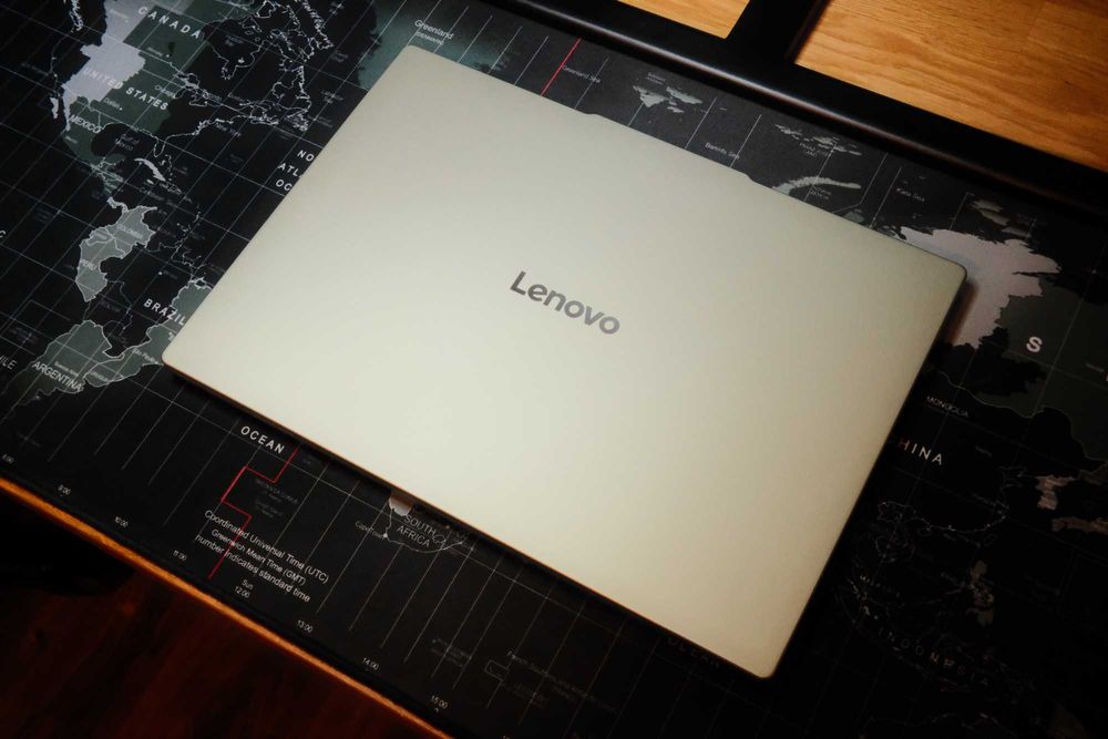 Laptop Lenovo IdeaPad Slim 5 + Accesorii