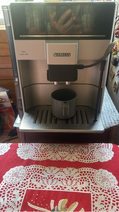 Espressor automat Siemens EQ.6 Series 300 – cafea boabe, cappuccino, latte