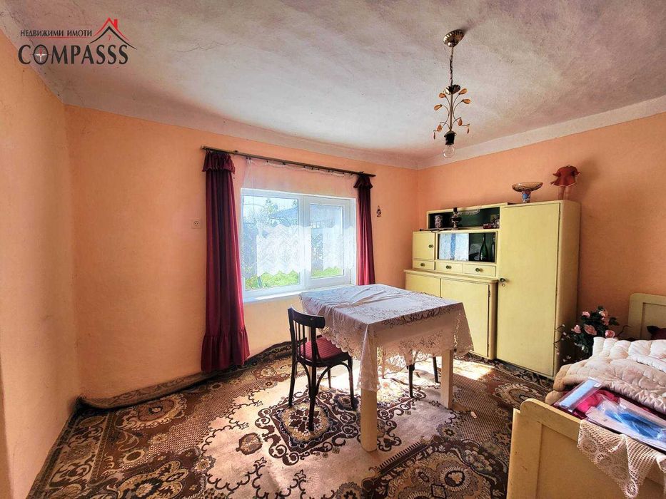 Къща-ЦЕНТЪР, гр. Ген. Тошево - 65000евро!