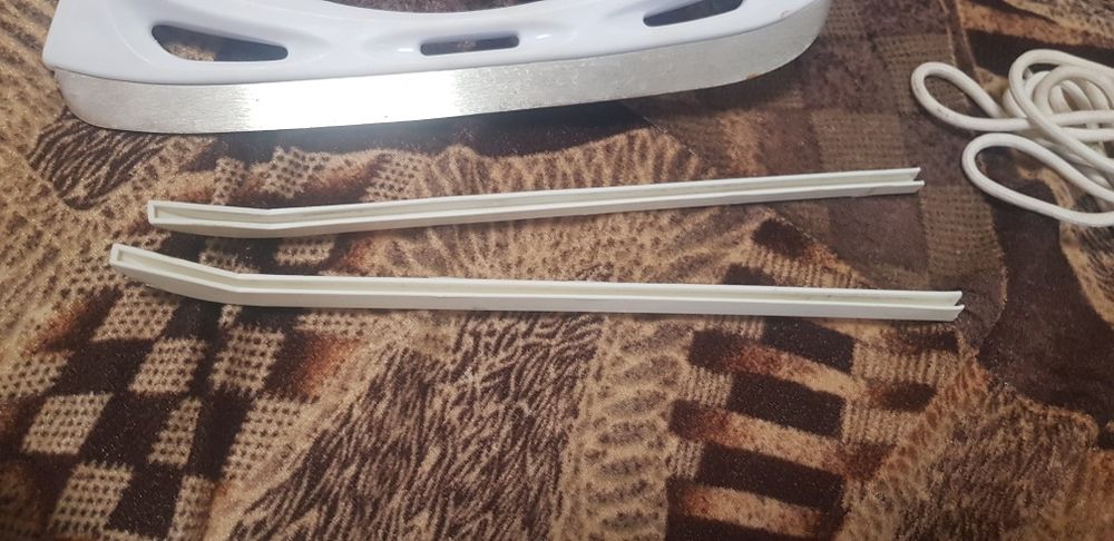 Patine Gheață Marime 38