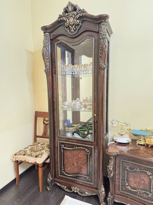 Сервант за 500000