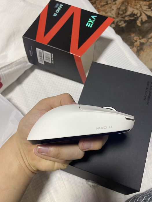 Мышь VXE Mad R 1K-3395 белый