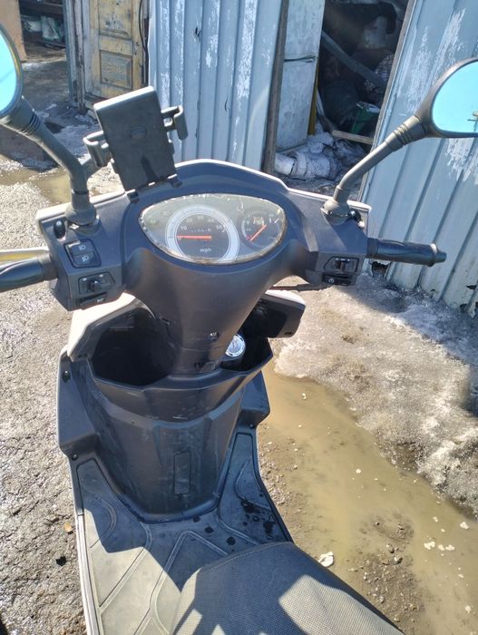 Продам скутер на ходу