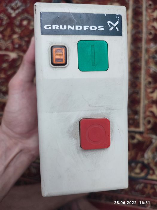 Электромагнитный пускатель schnider. Le1m35q710