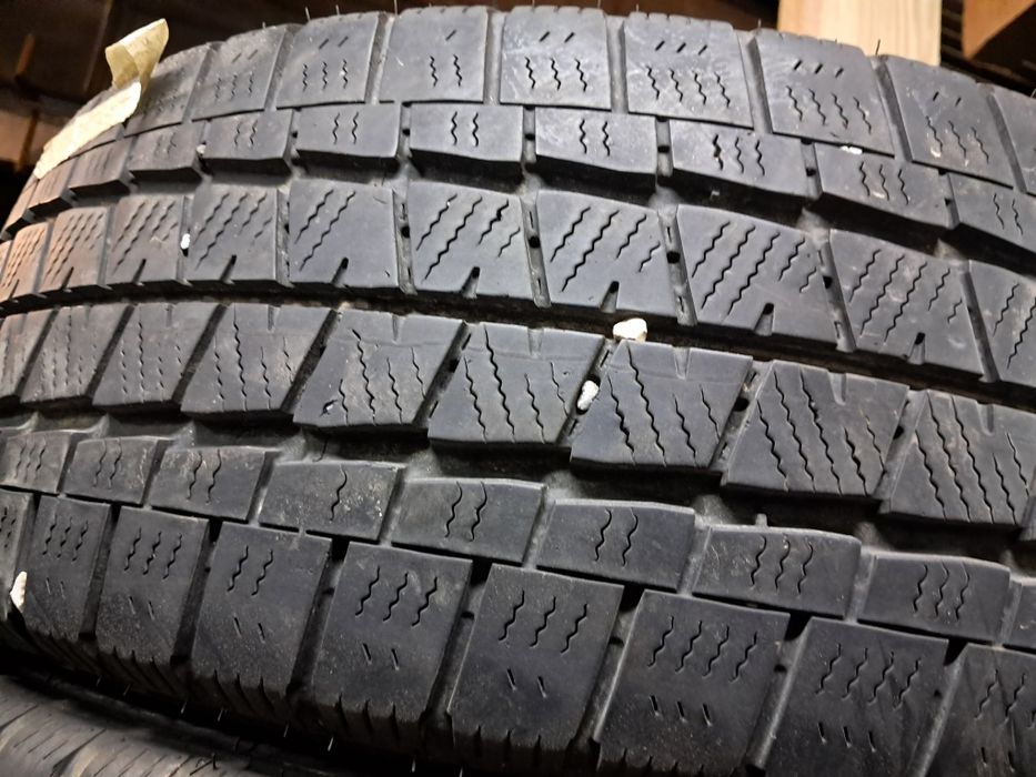 Anvelope second iarna 215 60 R17C Falken 7.5mm/8mm 2022/2024