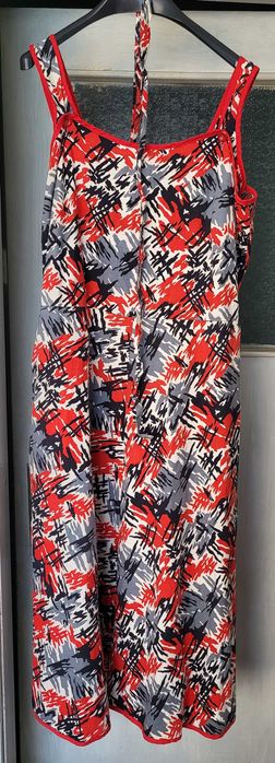 Продавам нови рокли немска лятна бална