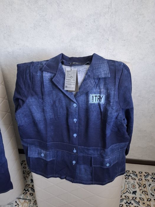Продам костюм тройка.