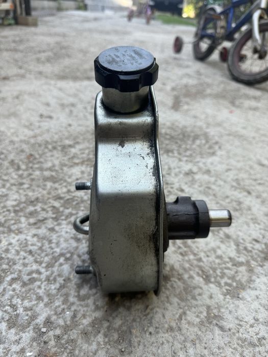 Продам Рулевой ГУР насос на HAMMER H2