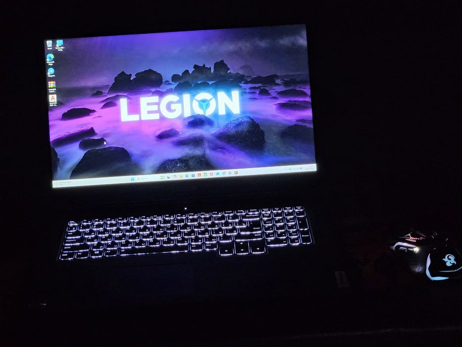 Lenovo Legion 5 17.3 dyum